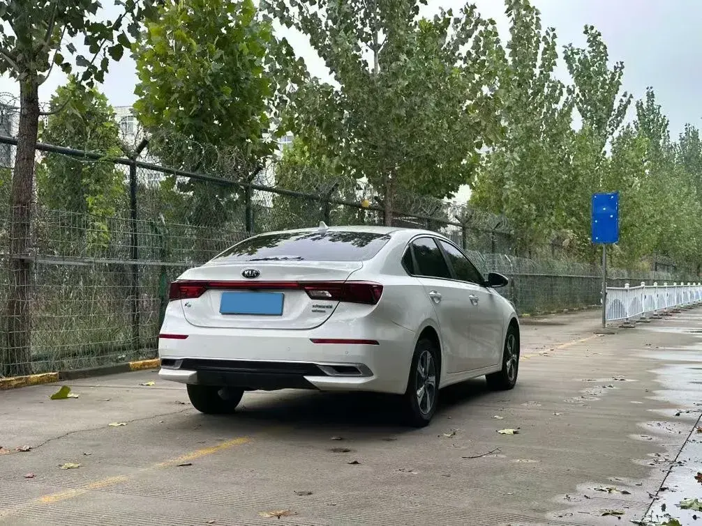 2020 KIA K3 thumbnail 4