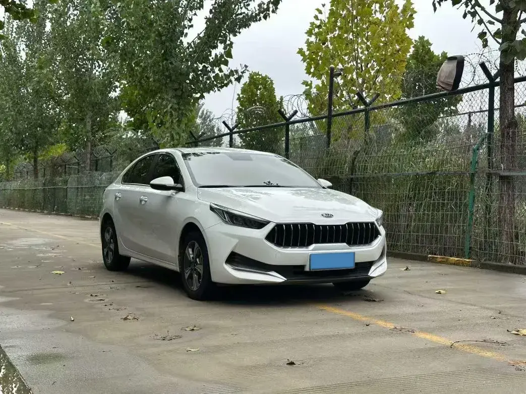 2020 KIA K3 thumbnail 3