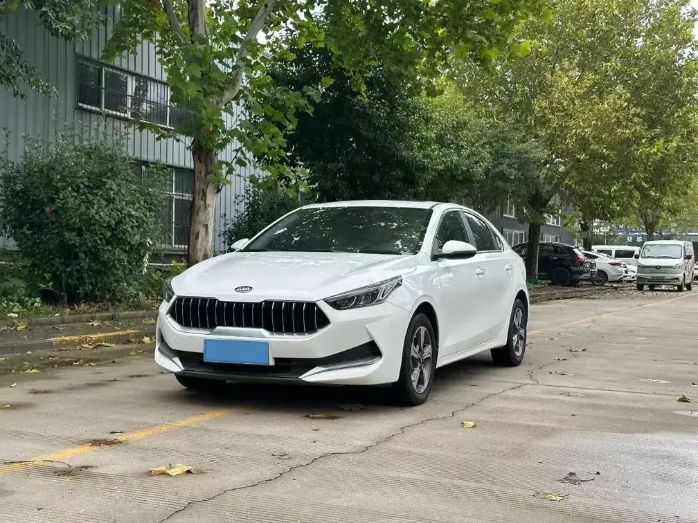 2020 KIA K3 view 1