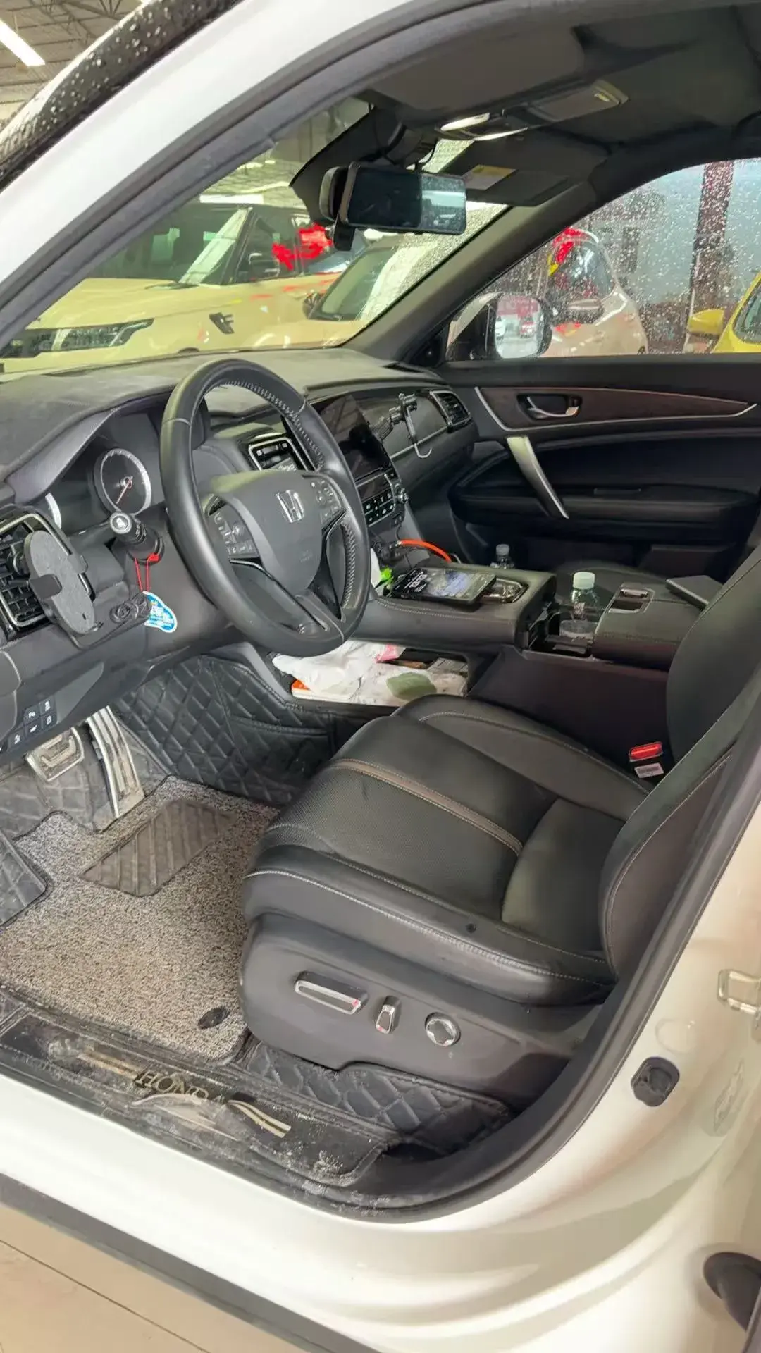 2020 HONDA UR-V thumbnail 4