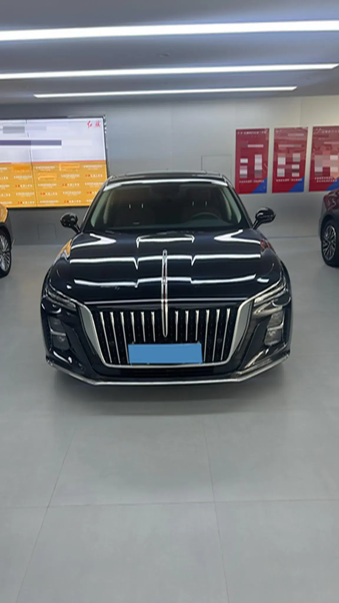 2023 HONGQI H5 thumbnail 3