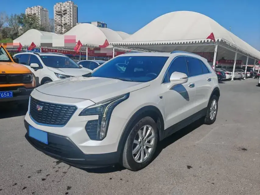 2021 CADILLAC XT4 view 1