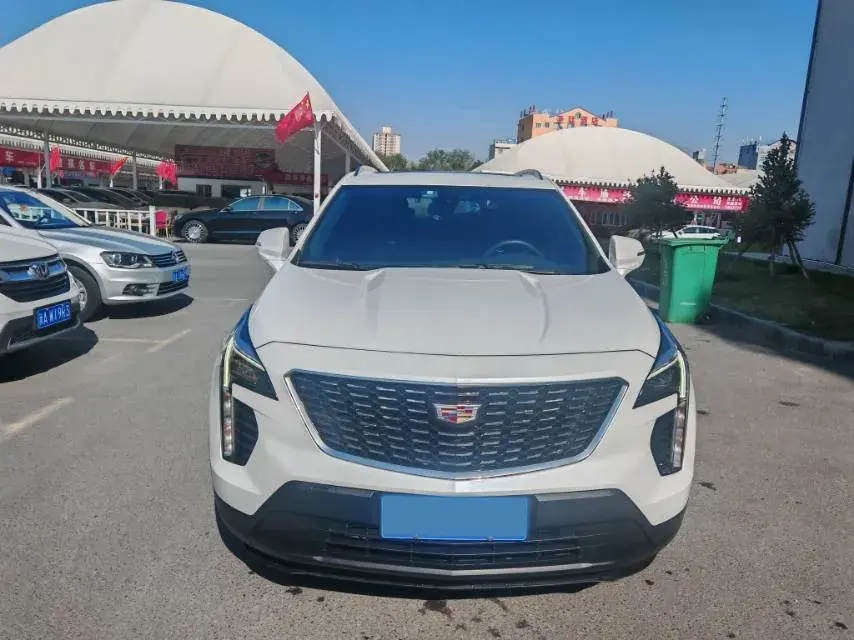 2021 CADILLAC XT4 thumbnail 2