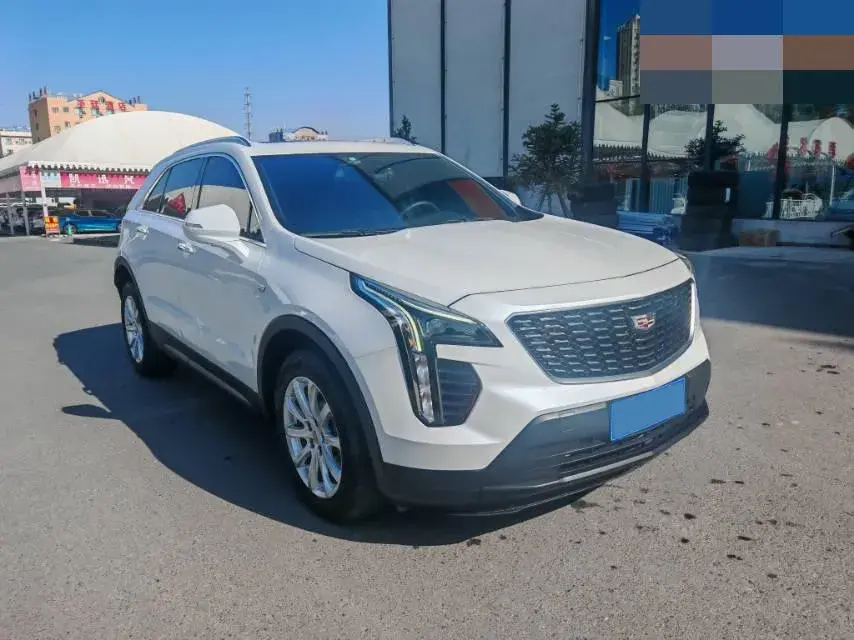 2021 CADILLAC XT4 thumbnail 3