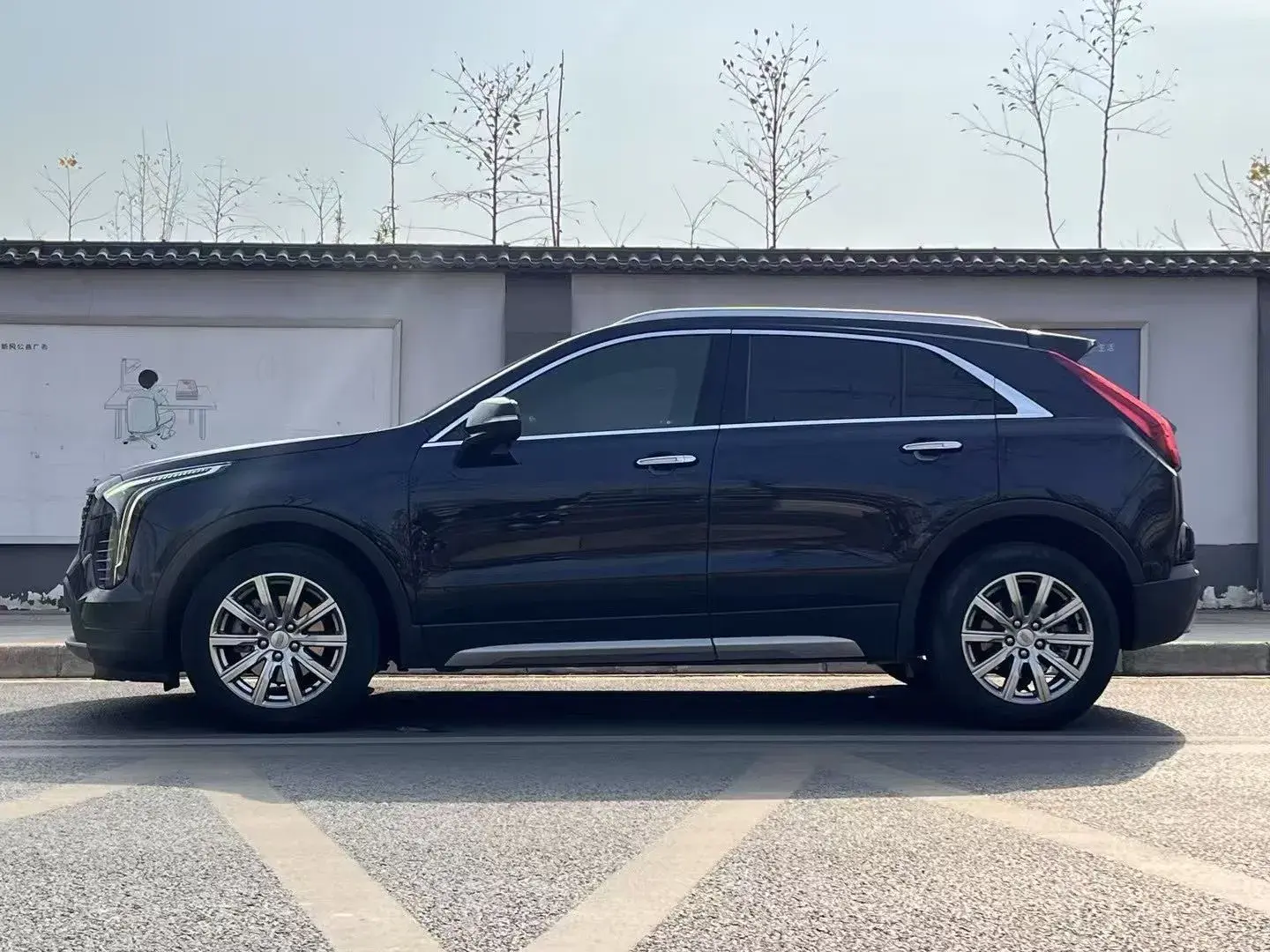 2021 CADILLAC XT4 thumbnail 3