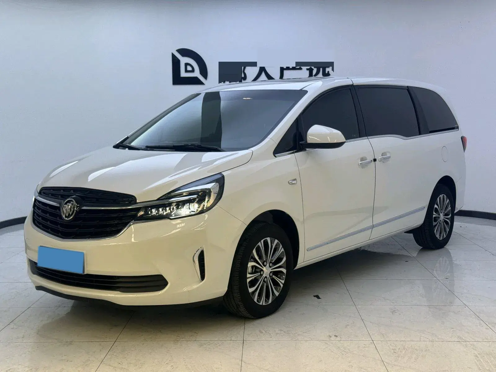 2022 BUICK GL8 view 1