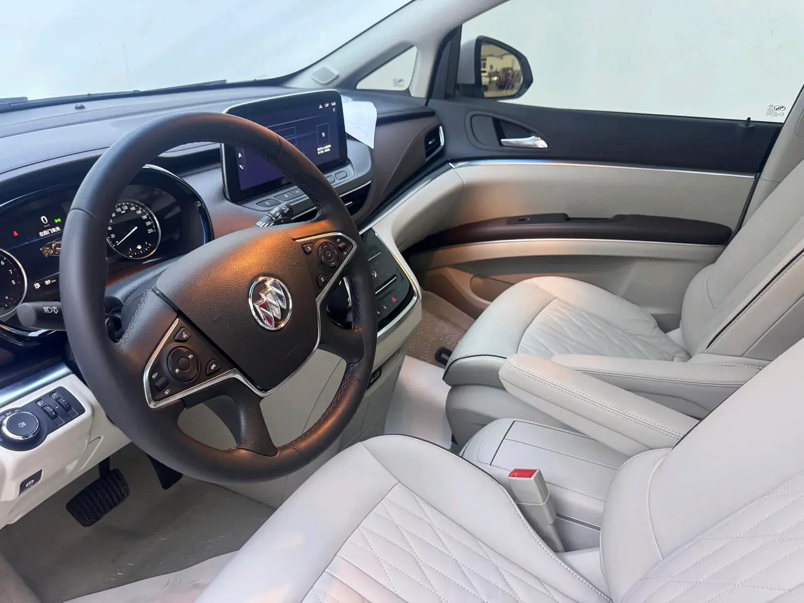 2022 BUICK GL8 thumbnail 4