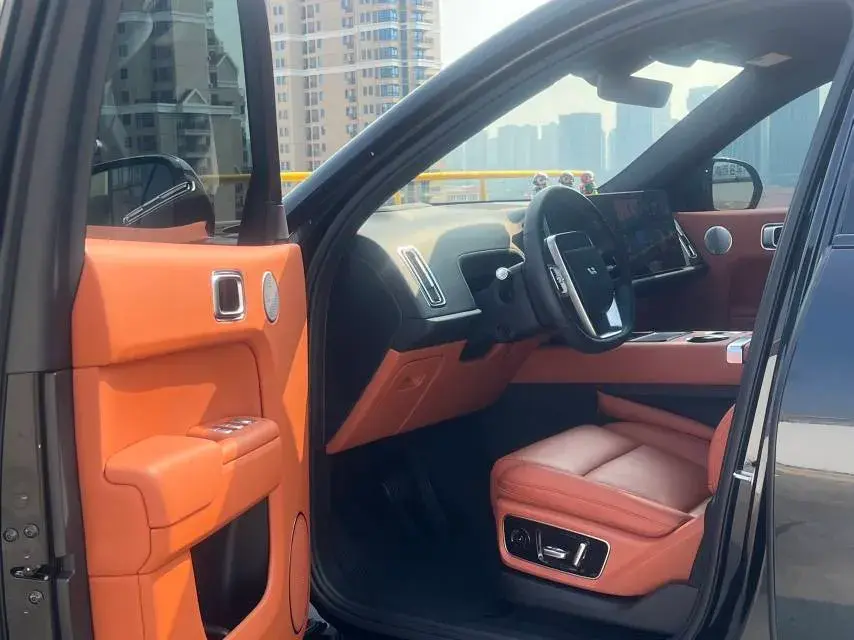 2023 LI L7 thumbnail 3