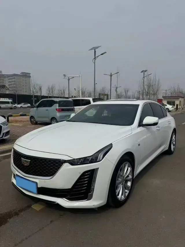 2021 CADILLAC CT5 view 1