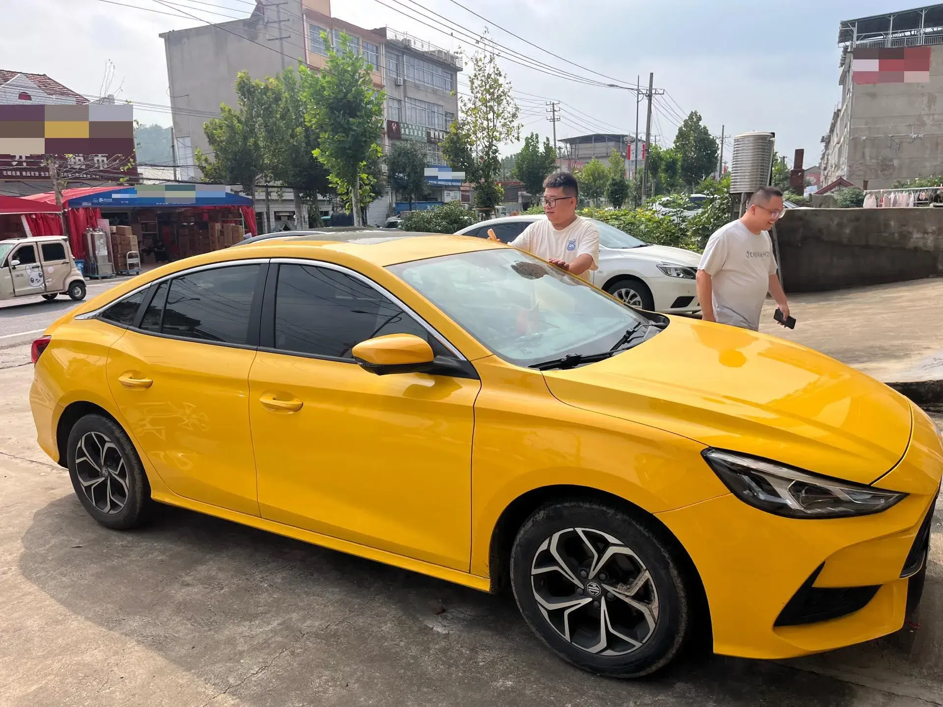 2021 MG 5 thumbnail 3