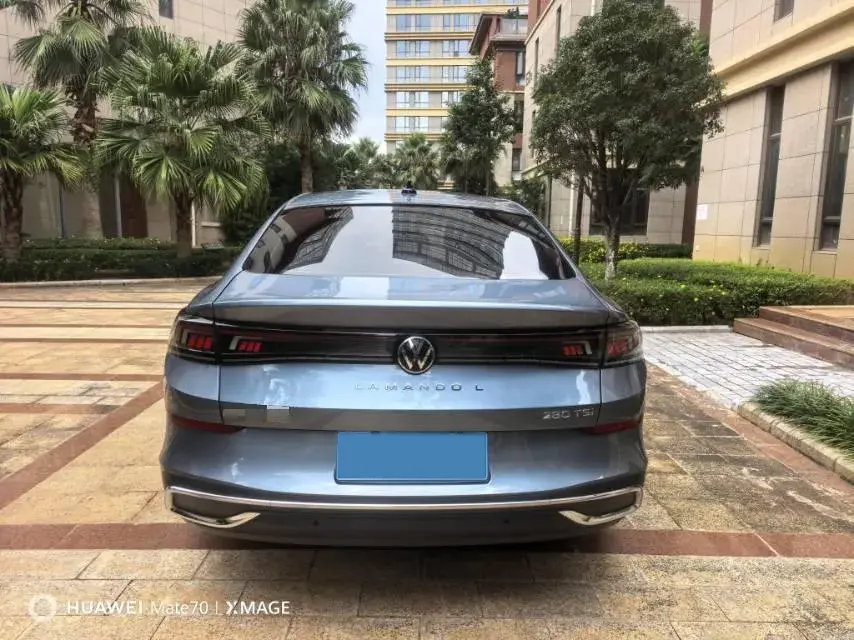 2023 VOLKSWAGEN LAMANDO thumbnail 4