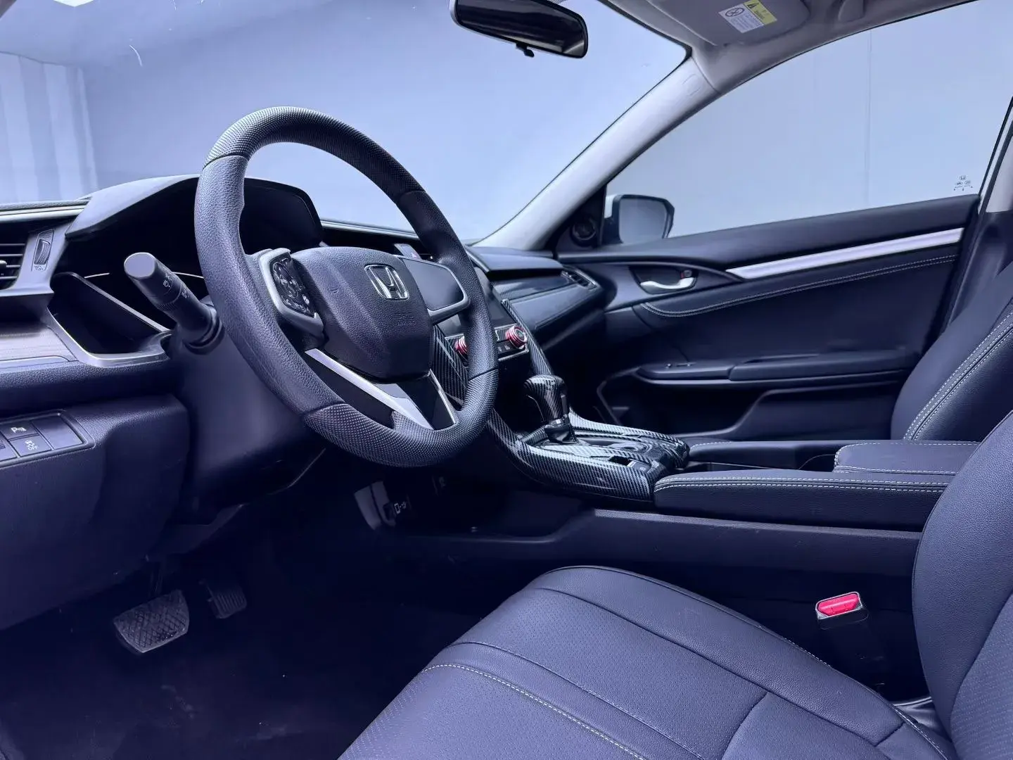 2019 HONDA CIVIC thumbnail 4