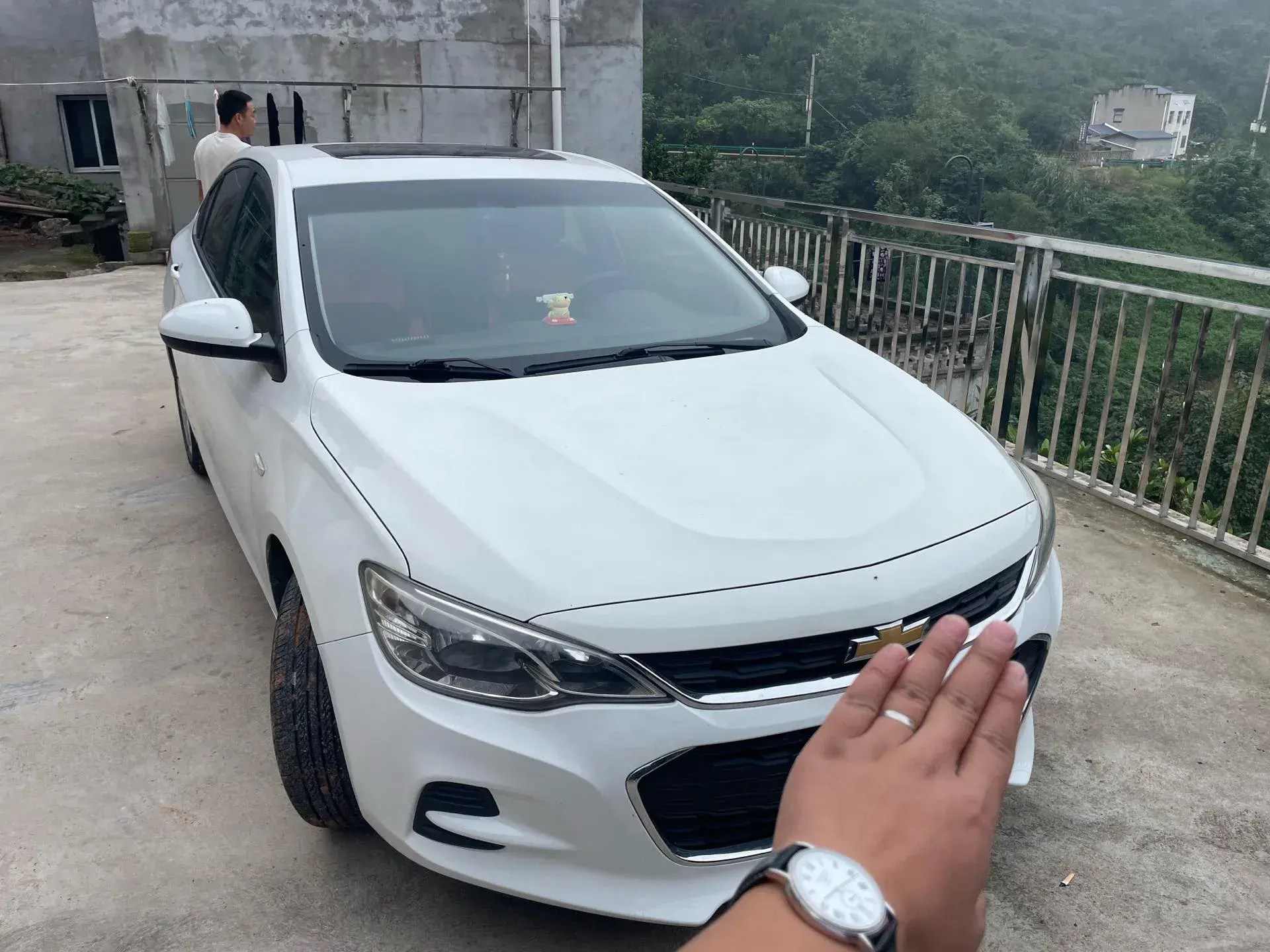 2019 CHEVROLET CAVALIER thumbnail 2