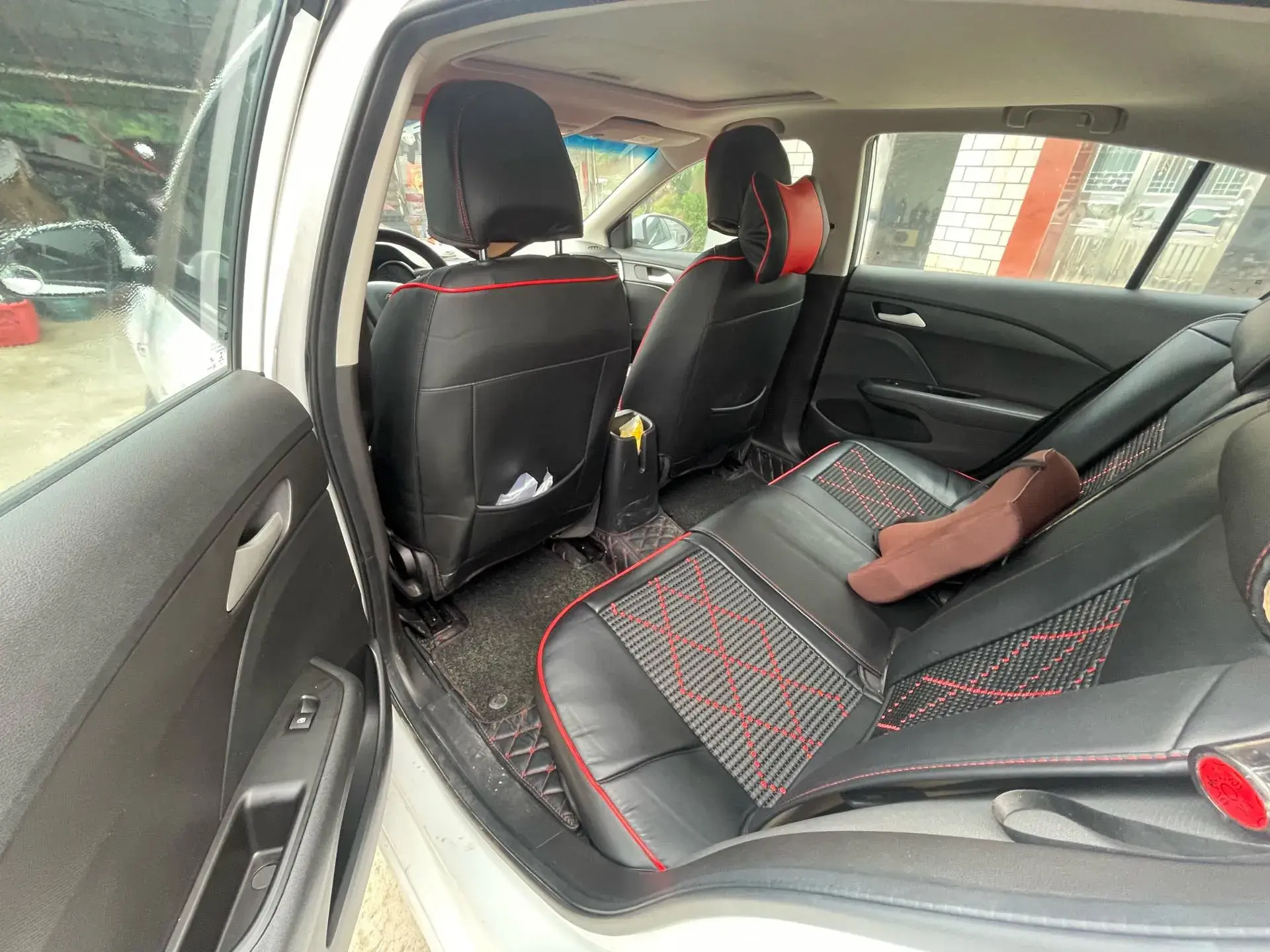 2019 CHEVROLET CAVALIER thumbnail 4