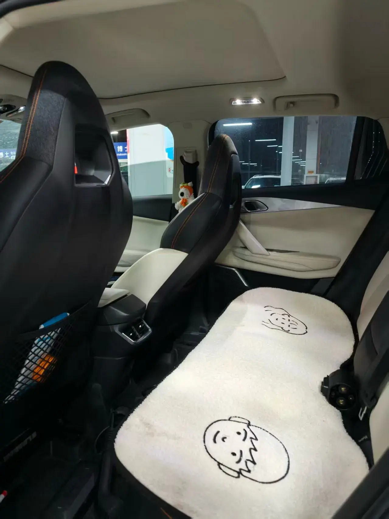 2020 LYNK&CO 06 thumbnail 2