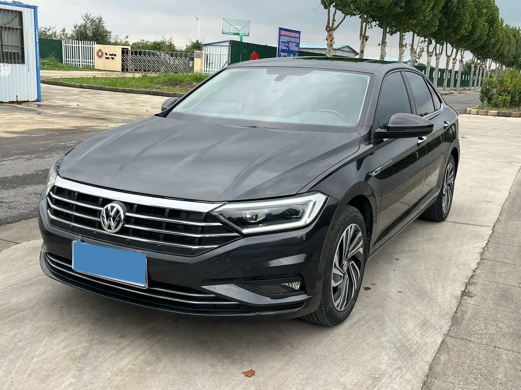 2021 VOLKSWAGEN SAGITAR view 1