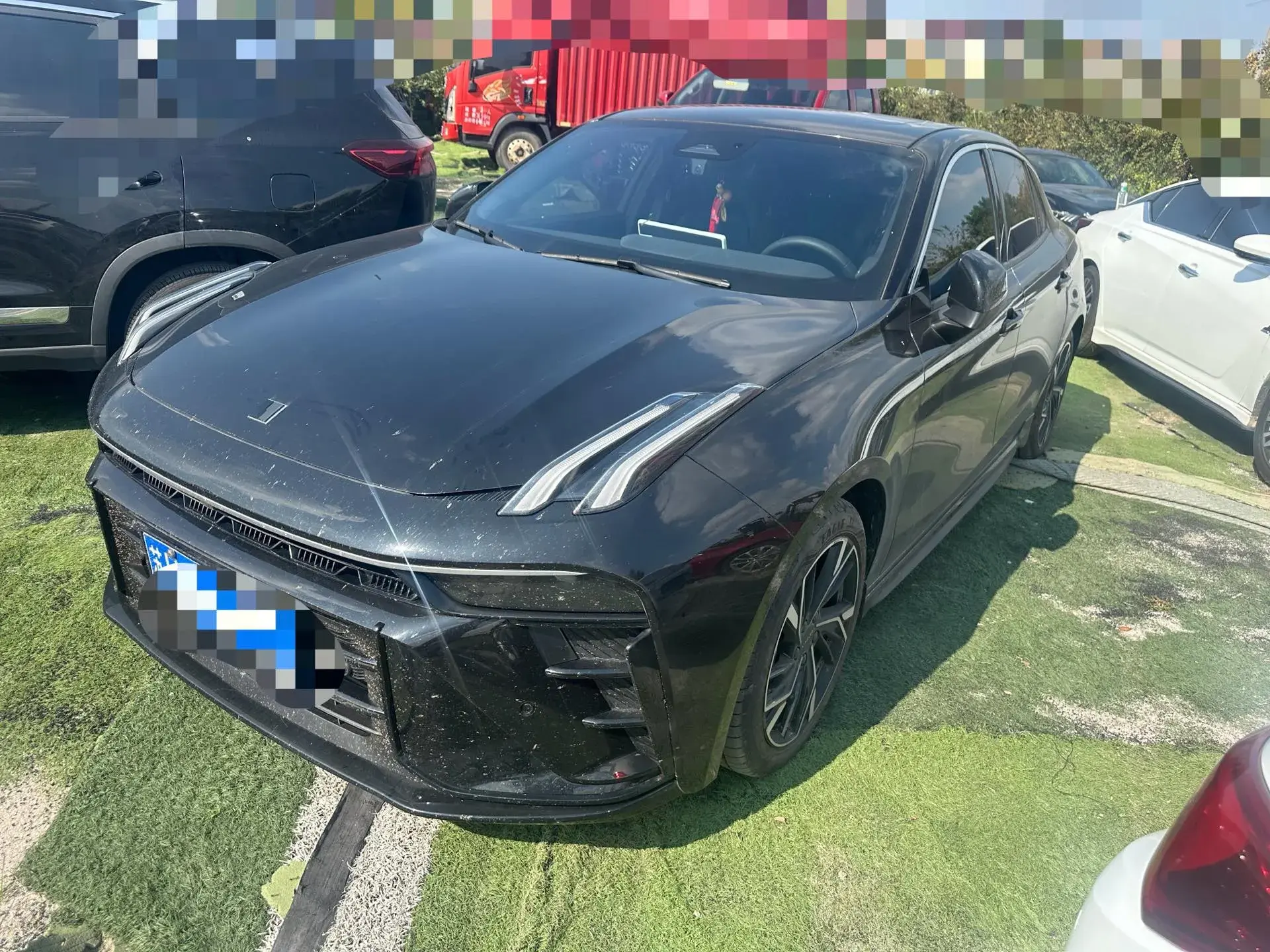 2025 LYNK&CO 03 view 1