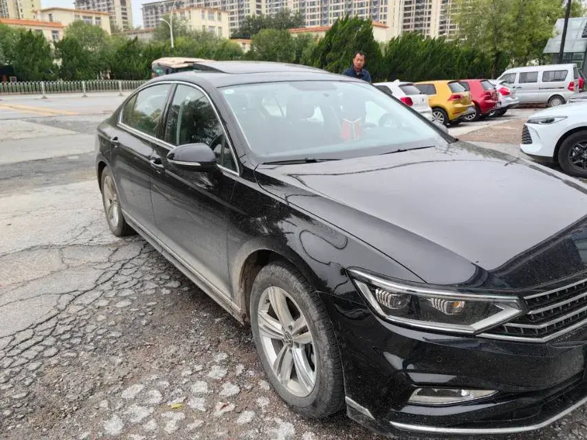 2023 VOLKSWAGEN MAGOTAN thumbnail 3