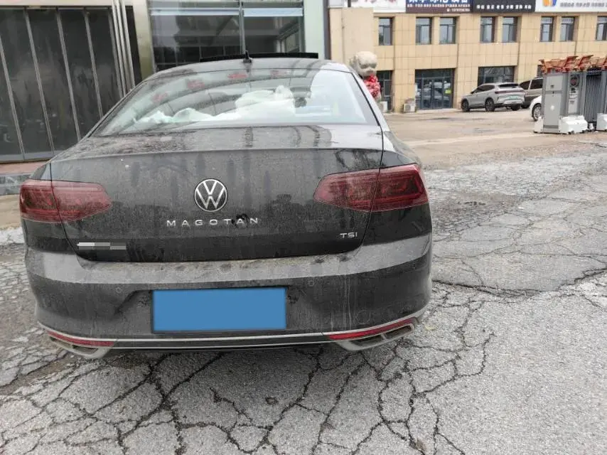 2023 VOLKSWAGEN MAGOTAN thumbnail 4