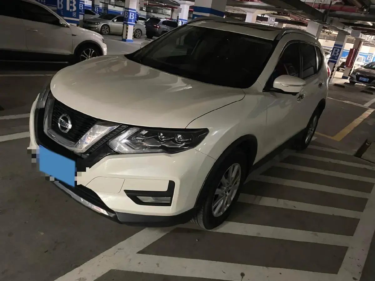 2021 Nissan X-Trail 2.0L 151HP L4 CVT