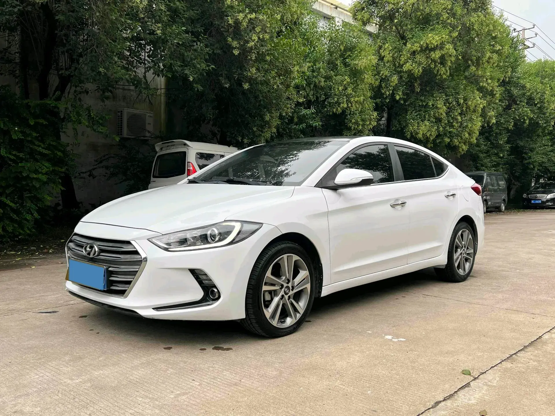 2018 HYUNDAI ELANTRA view 1