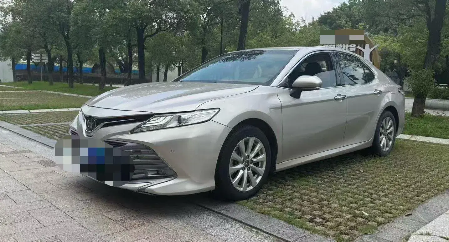 2019 TOYOTA CAMRY view 1