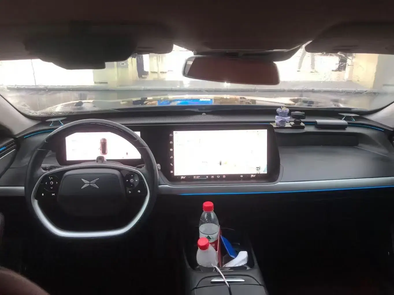 2020 XPENG P7 thumbnail 4