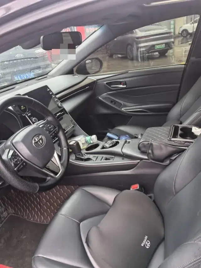 2019 TOYOTA AVALON thumbnail 3