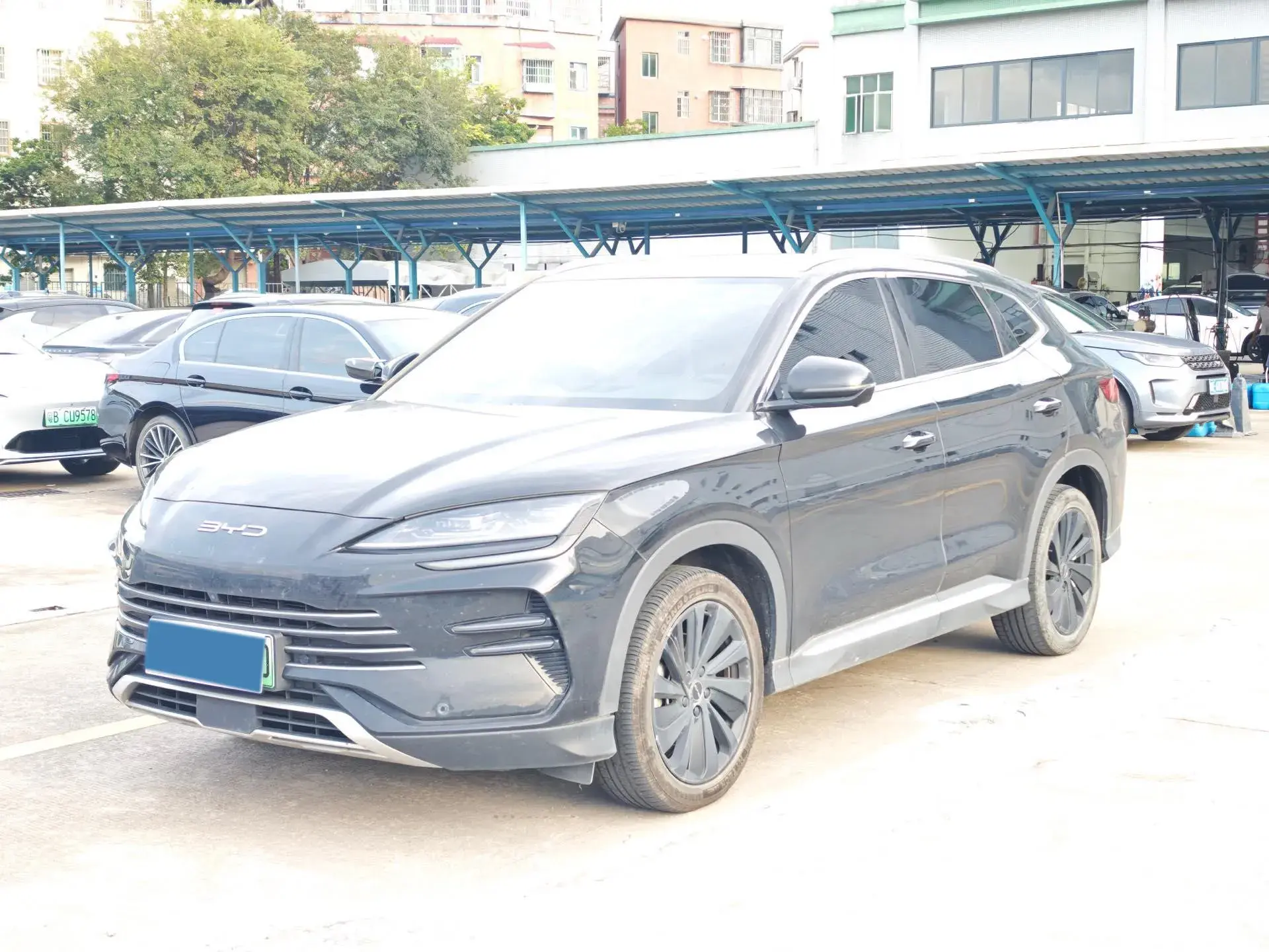 2023 BYD SONG view 1