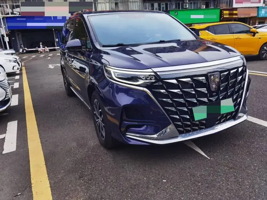 2022 ROEWE IMAX8 thumbnail 2