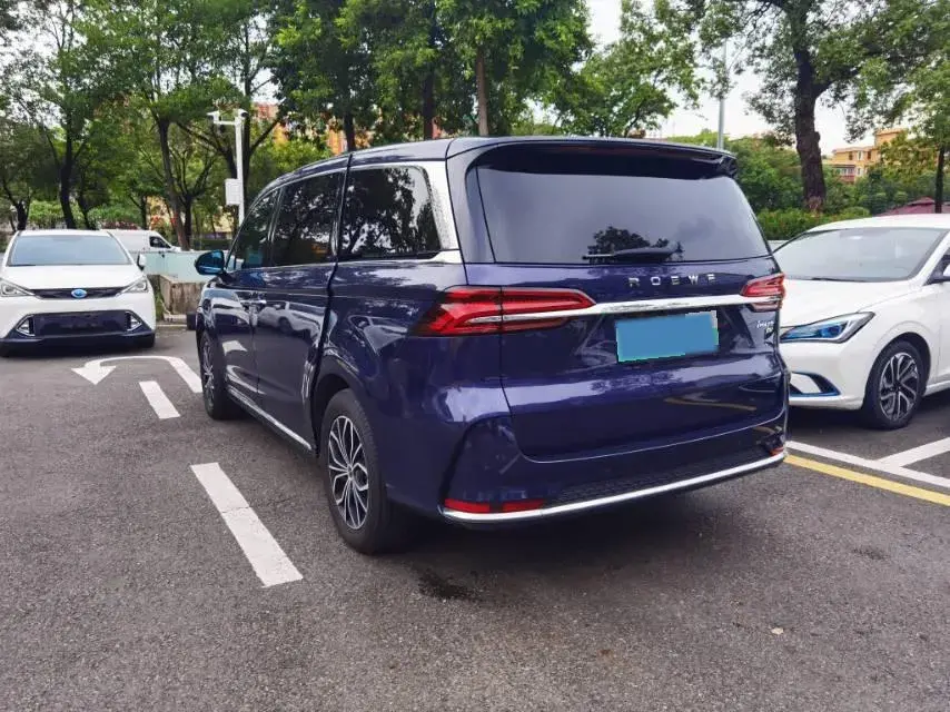 2022 ROEWE IMAX8 thumbnail 4