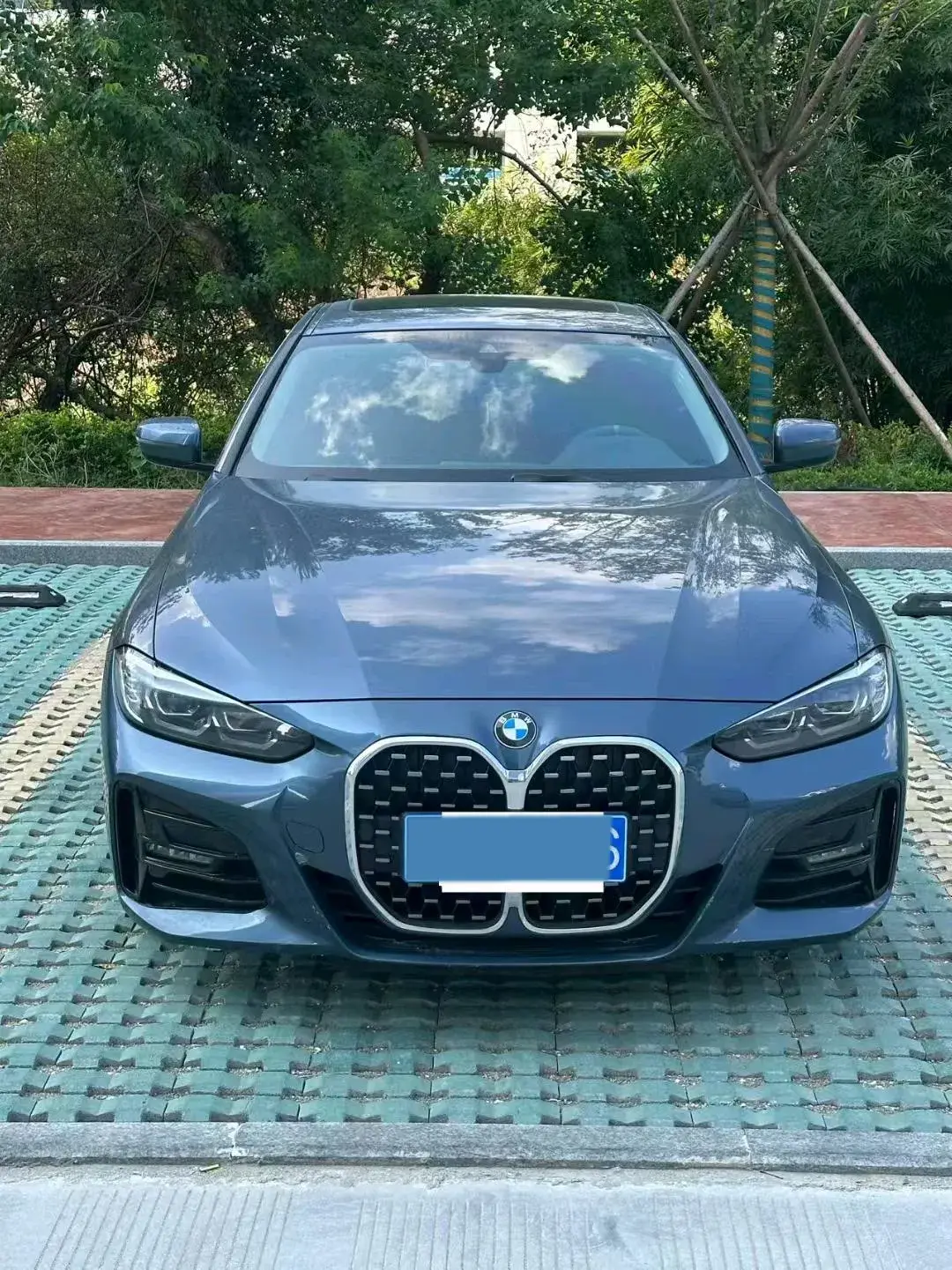 2022 BMW 4 thumbnail 2