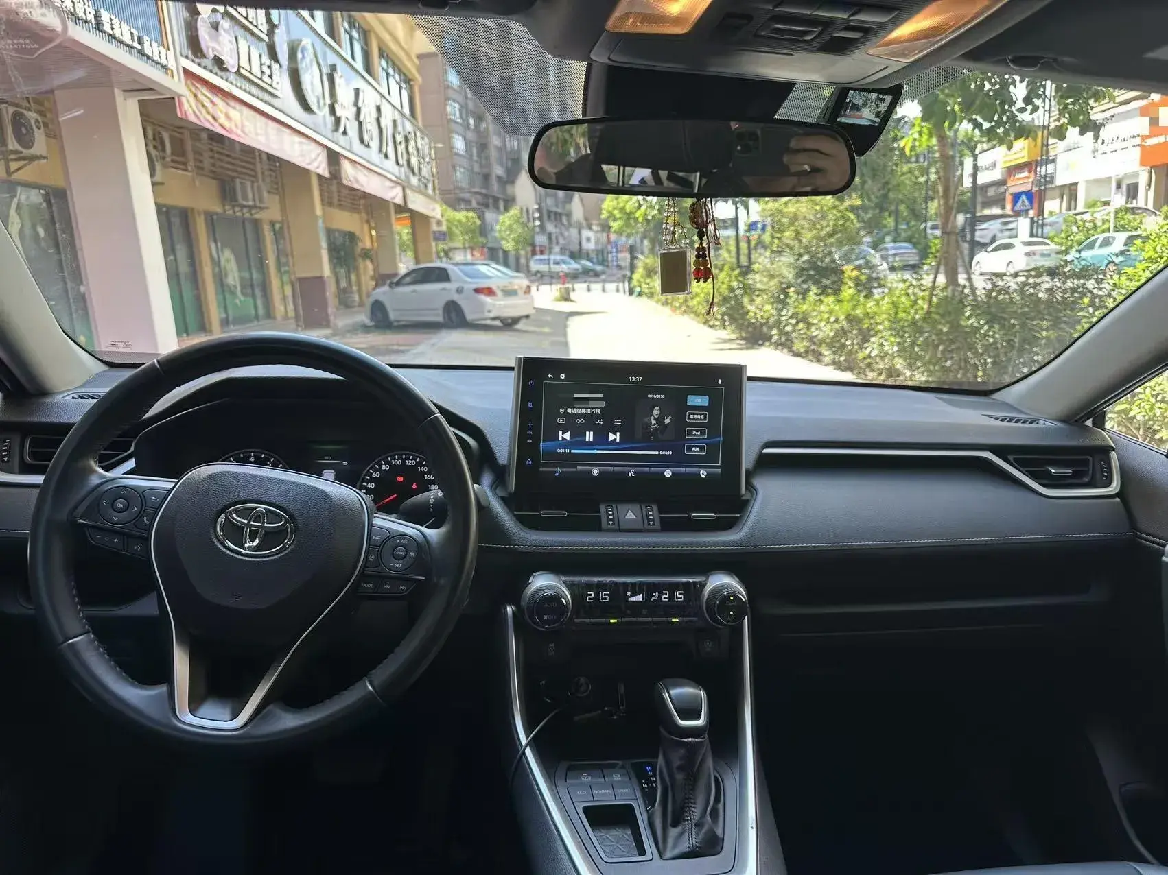 2023 TOYOTA WILDLANDER thumbnail 4