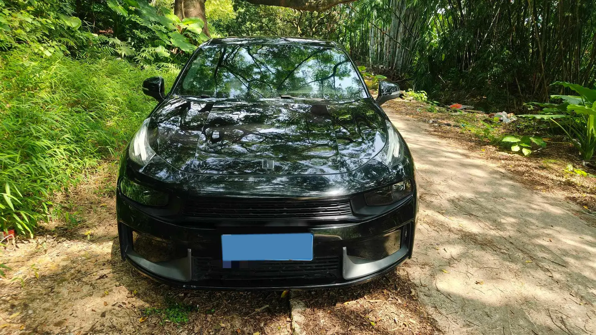 2018 LYNK&CO 03 thumbnail 4