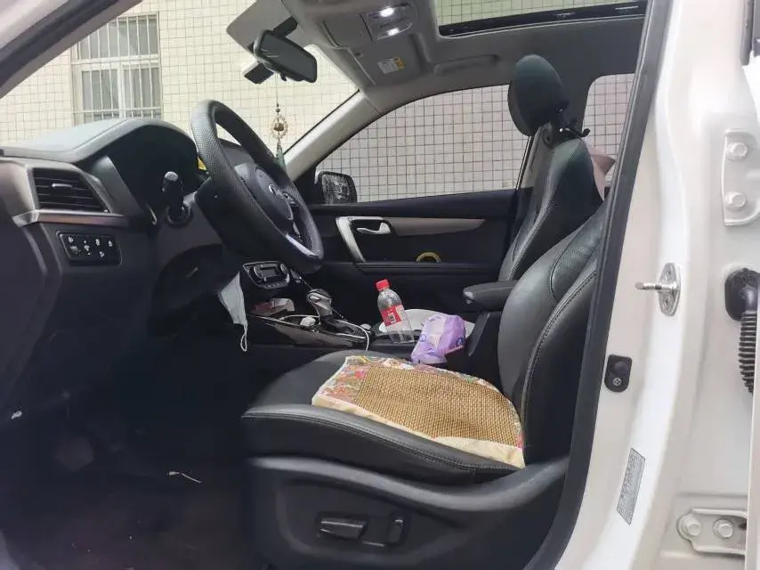 2019 KIA SPORTAGE thumbnail 2