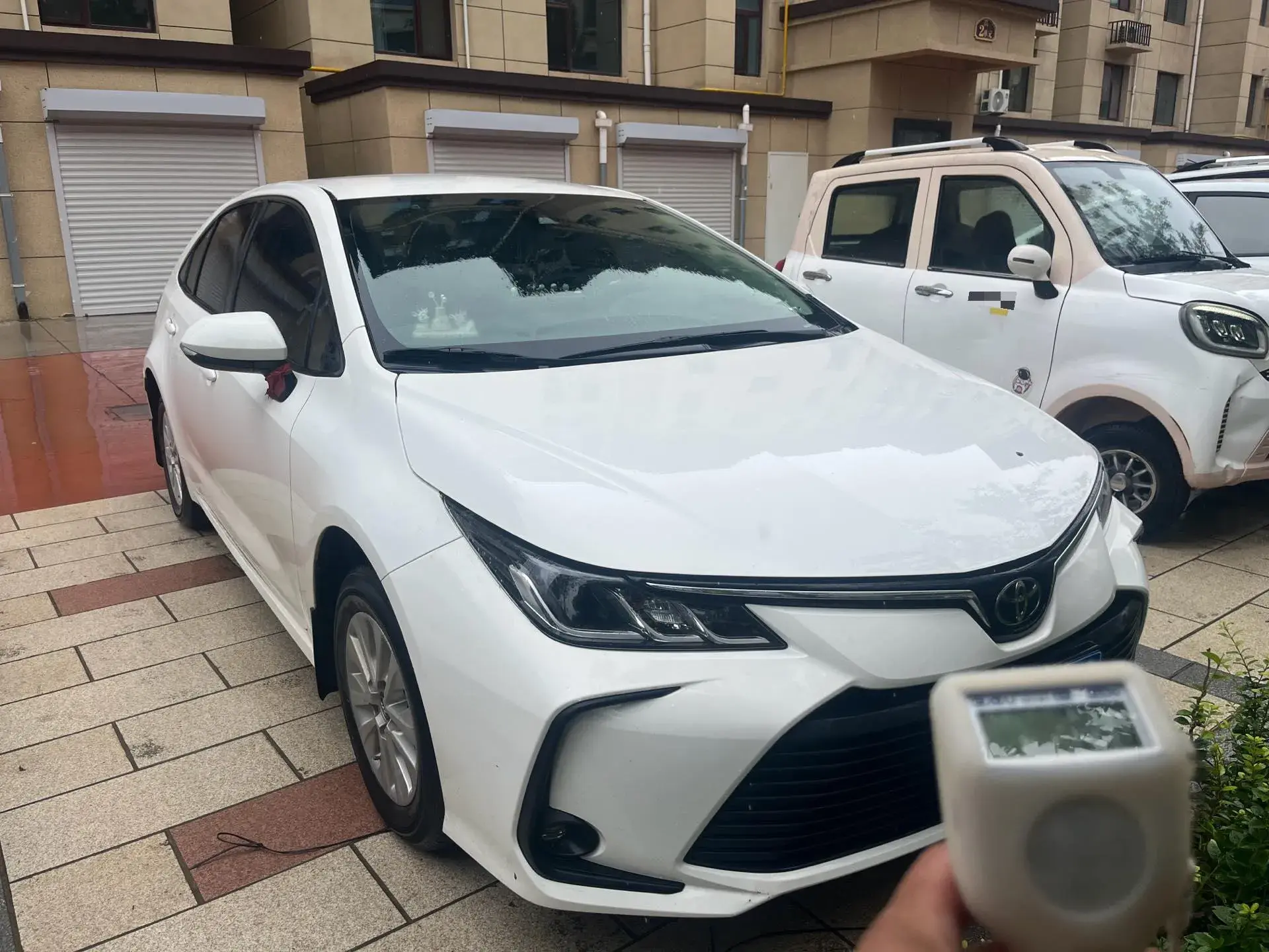 2022 TOYOTA COROLLA thumbnail 2