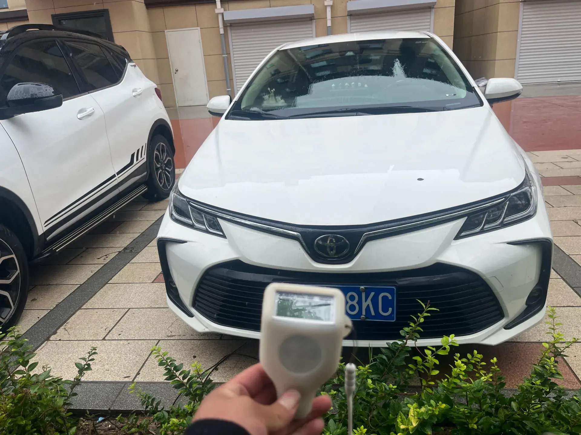 2022 TOYOTA COROLLA thumbnail 3