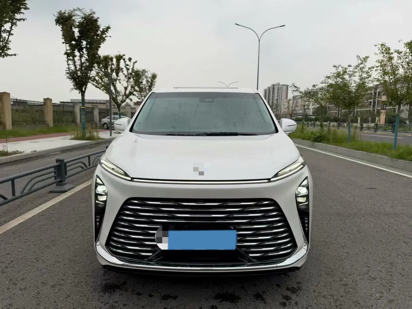 2025 BUICK GL8 thumbnail 2