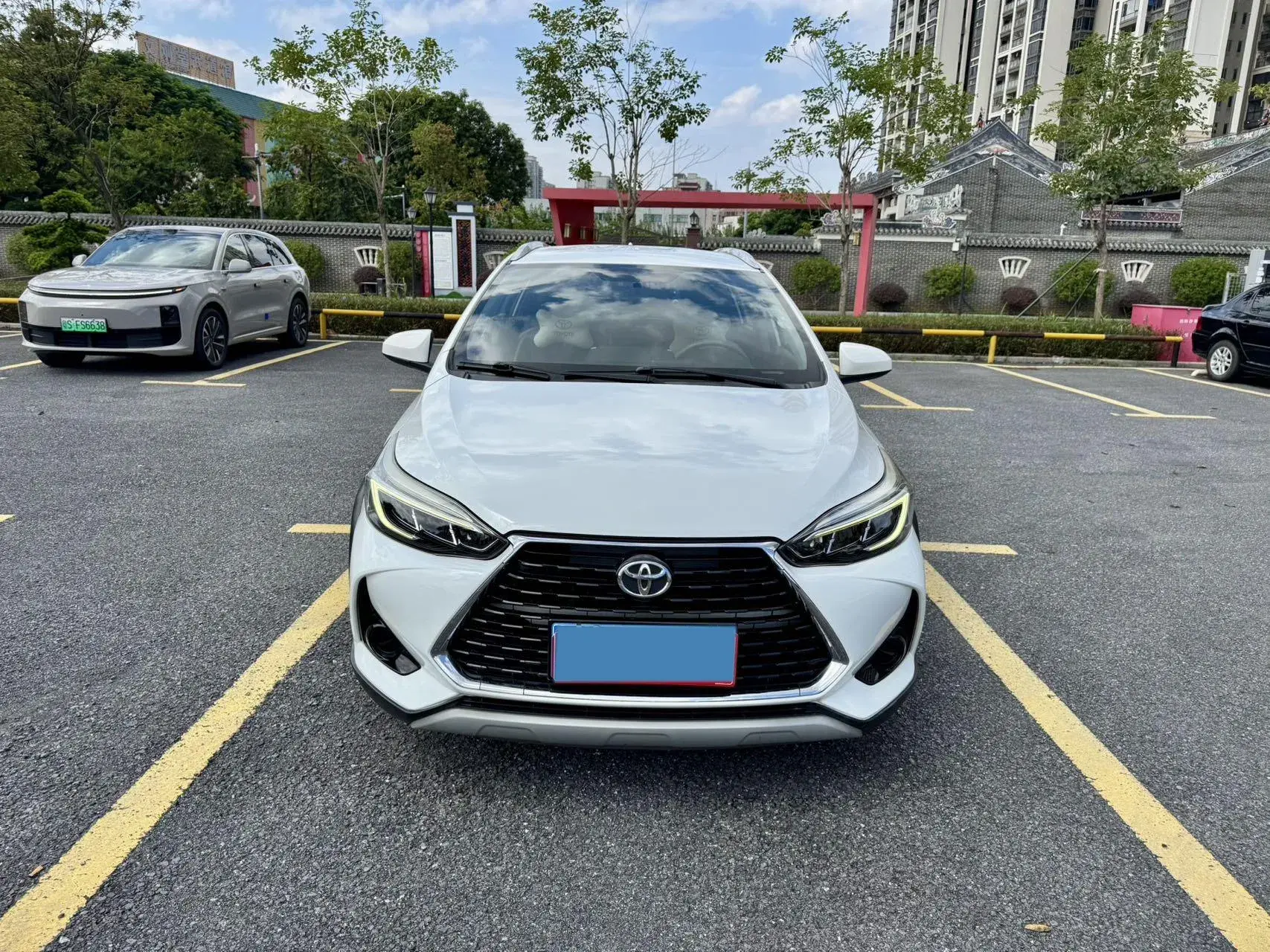 2021 TOYOTA YARIS thumbnail 2