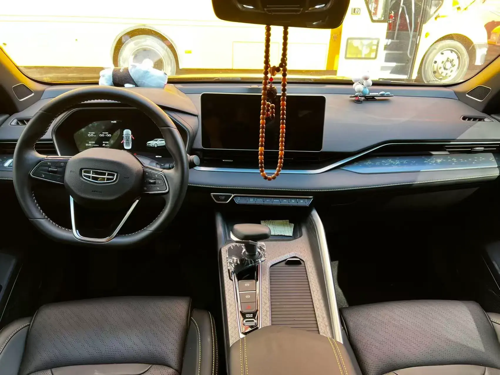 2023 GEELY PREFACE thumbnail 4