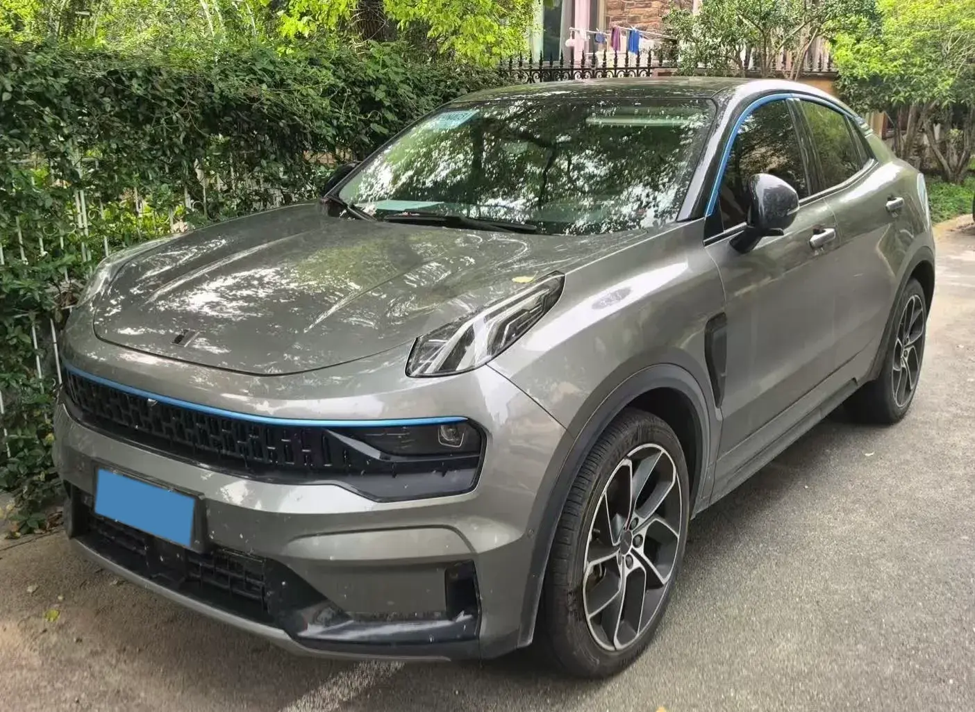 2020 LYNK&CO 05 view 1