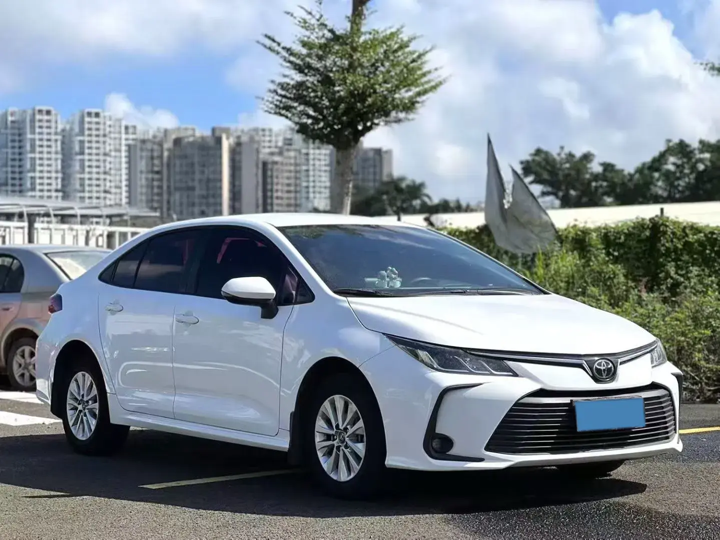 2021 TOYOTA COROLLA thumbnail 3
