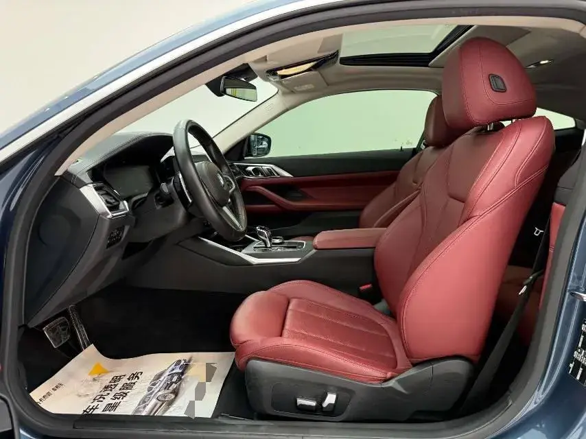 2022 BMW 8 thumbnail 2