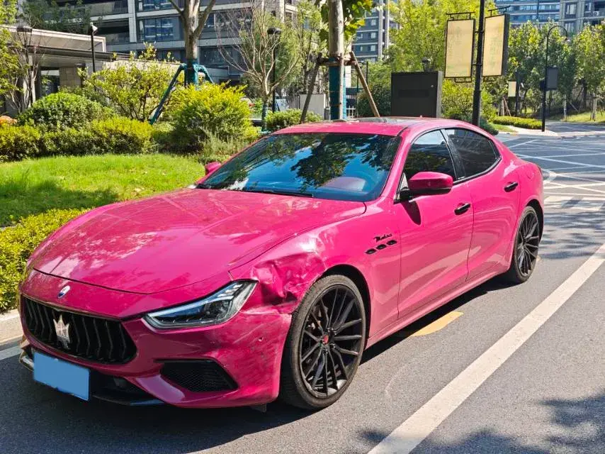 2022 MASERATI GHIBLI view 1
