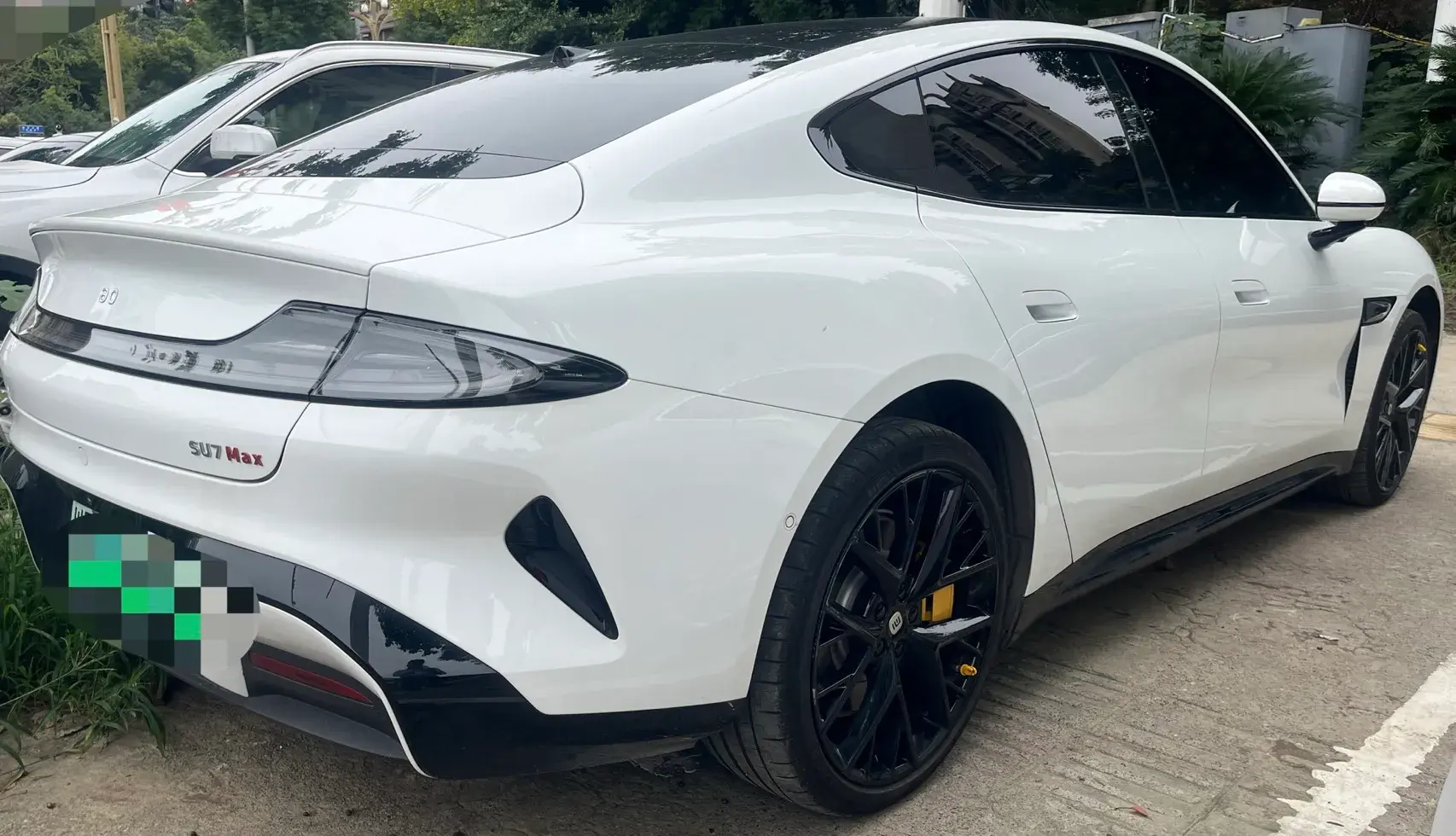 2024 MI SU7 thumbnail 4