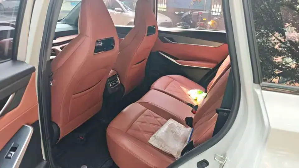 2023 CHANGAN CS75 thumbnail 4