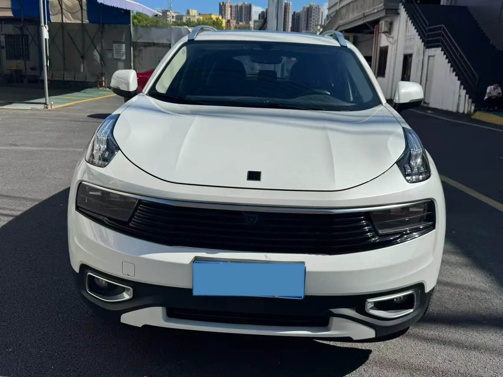 2019 LYNK&CO 01 thumbnail 2