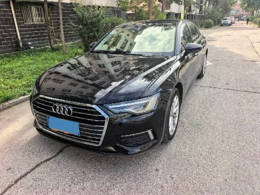 2021 AUDI A6L view 1