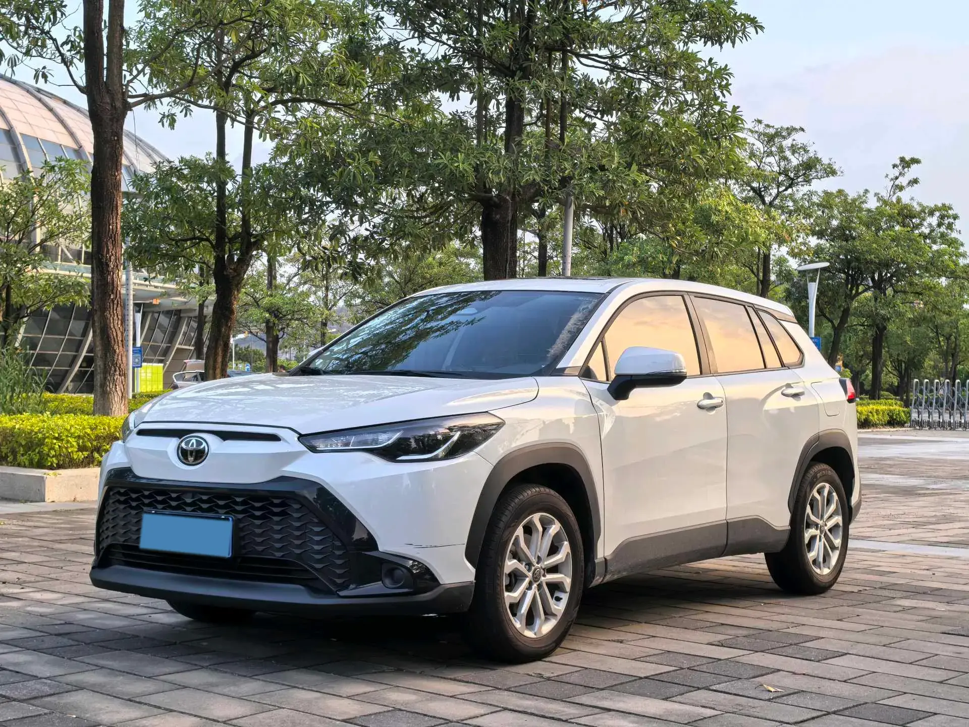 2024 TOYOTA FRONTLANDER view 1