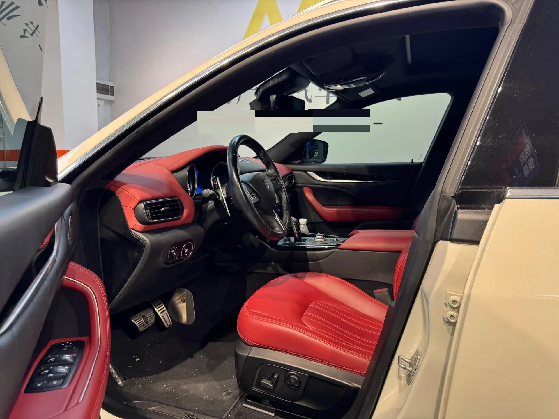 2019 MASERATI LEVANTE thumbnail 3